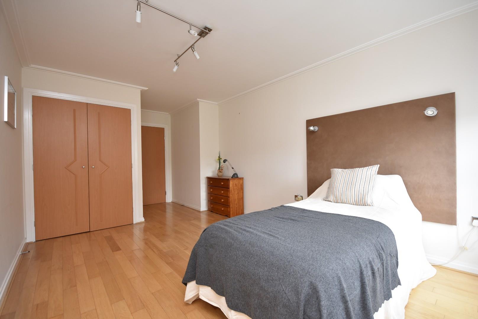 99 Capri House, Lynton Court, Chandlery Way, Cardiff, CF10 5NG